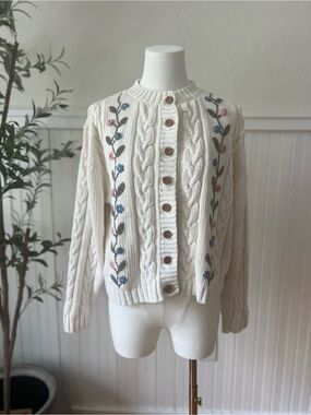 Melbourne‎ Country Cable Knit Cardigan M Floral Embroidery Cottagecore Grandma